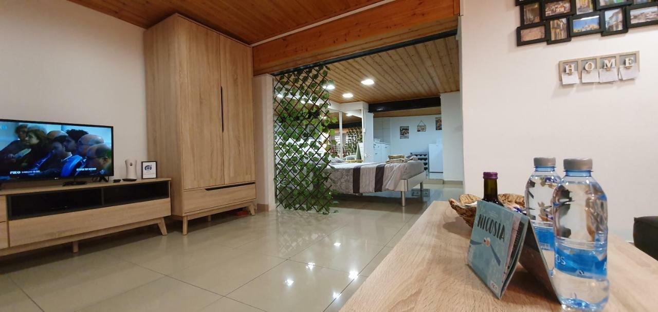 Central Square Apartment Nicosia Exterior photo